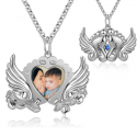 Winged baby feet photo holder